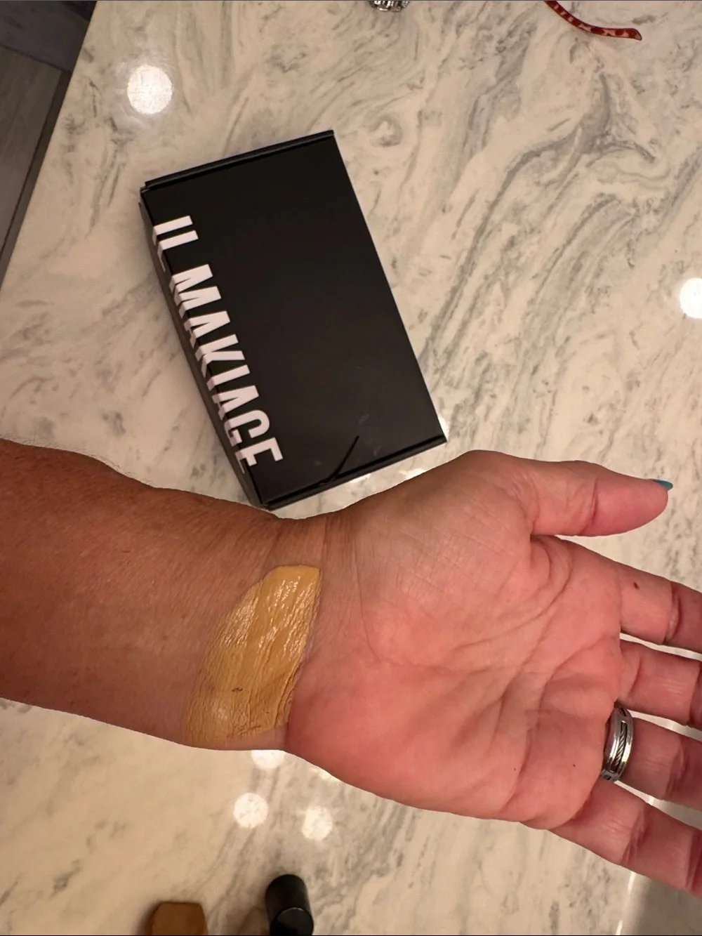 IL MAKIAGE NO FILTER poor less Bass smoothing primer